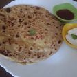आलू चिली पराठा(aloo chilli paratha recipe in hindi)