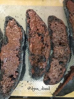 Foto resep Black Sourdough Bread
