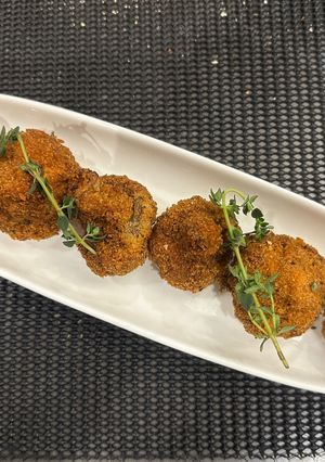 A picture of Breaded Mushrooms - WOW and so good as starter or Veg option.