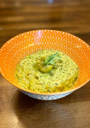 A picture of Tangy green tomato (tomatillo) chutney.