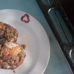A picture of Vegetable stuffed orange beef.