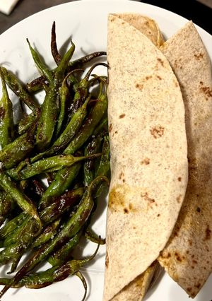 Una foto de Shawarma wrap 🥙