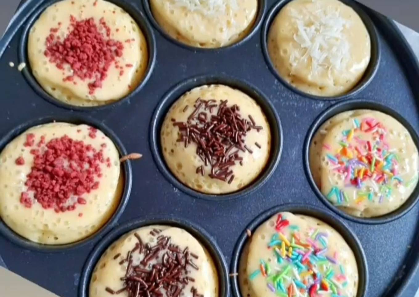 Kue cubit ceria 🍭