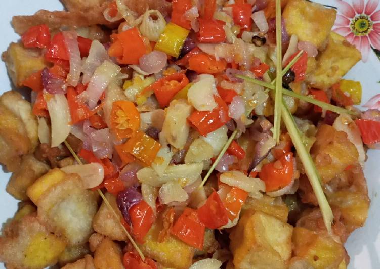 Tahu Bandung Goreng siram sambal Dabu2 mantaap🥰