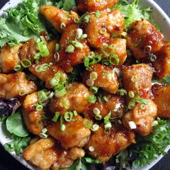 A picture of Sweet & Sour & Spicy Chicken.