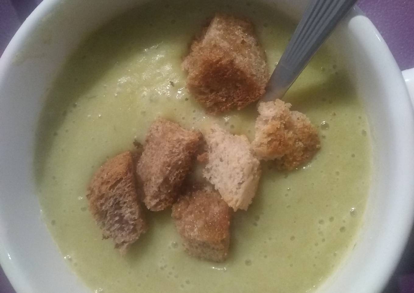 Sopa de puerro de 4 ingredientes 🍵
