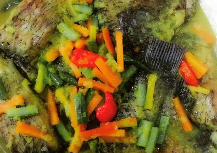 Cara Membuat Gurame bumbu acar kuning, Anti Gagal