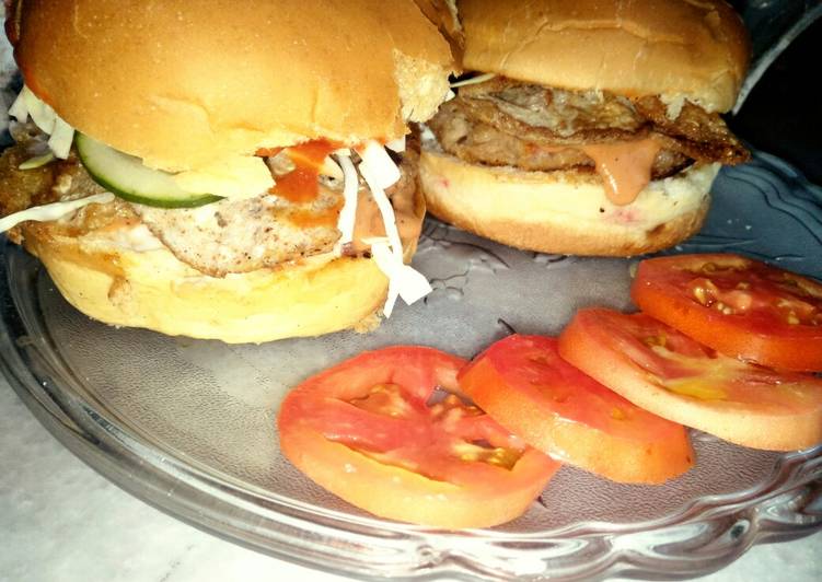 Steps to Make Super Quick Chicken burger with fusion sauce