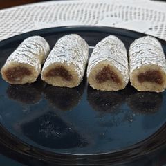 A picture of Chocolaty Rice Rolls.