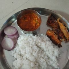 A picture of Mandeli fish fry.