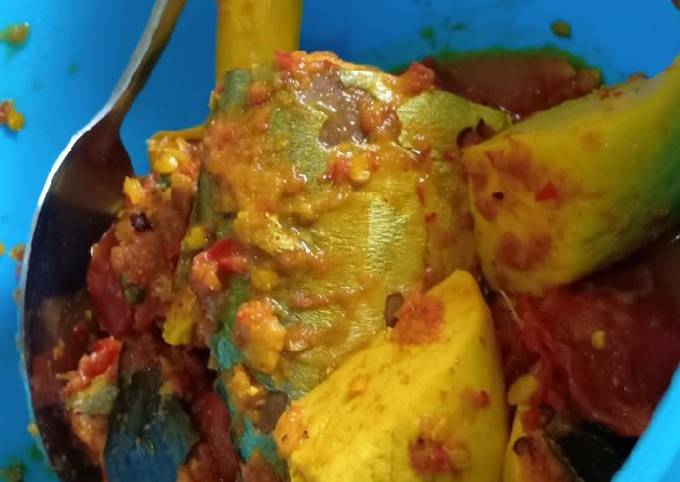 Ikan Gembung + Tahu kuah Kuning