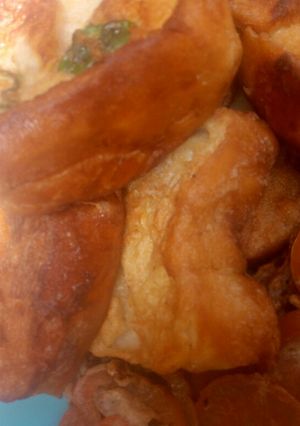 A picture of French toast.