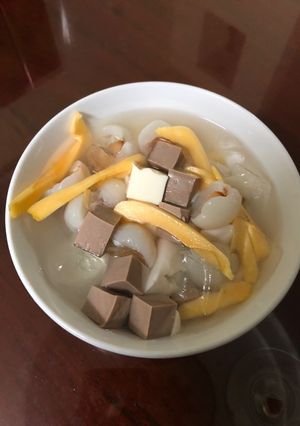 Hình của món Chè khúc bạch.