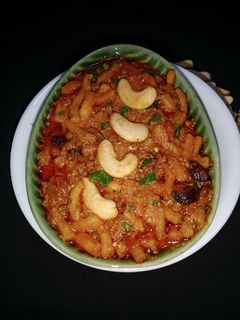કાજુ ગાંઠીયા શાક (Kaju Ganthiya Shak Recipe In Gujarati) રેસીપી મુખ્ય ફોટો