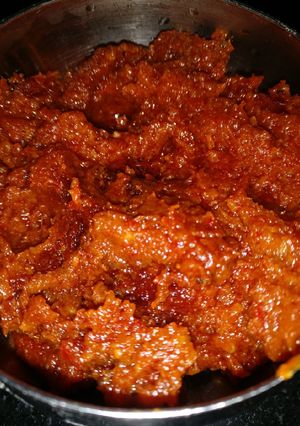 A picture of Lahsun ki chutney.