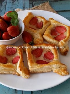 Foto resep Cream Cheese Strawberry Pastry