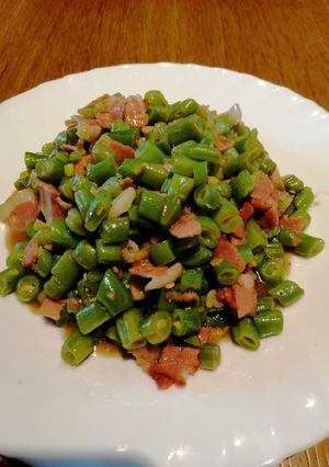 A picture of French Beans in Bacon.