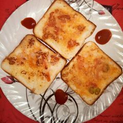 A picture of Bread pizza.