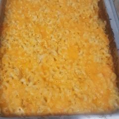 A picture of Party size mac and cheese.