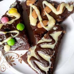 A picture of Brownie pizza.
