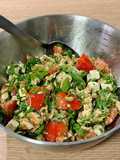 Cocina de aprovechamiento: ensalada con pollo asado