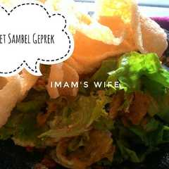 รูปของ Telor Penyet Sambel Geprek