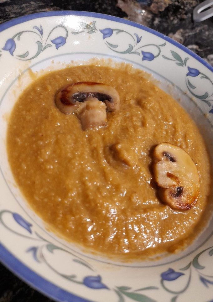 Una foto de Crema de champiñones🍄