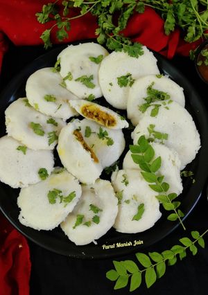 स्टफ इडली (stuff idli recipe in Hindi) रेसिपी मुख्य फोटो