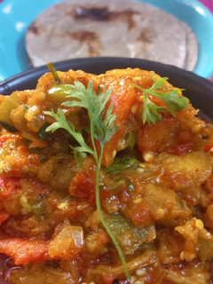 રીંગણ નો ઓળો (Ringan Oro Recipe In Gujarati) રેસીપી મુખ્ય ફોટો