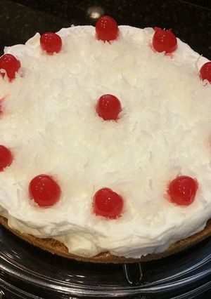 A picture of No bake Piña Colada Cheesecake Tart.