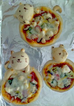 A picture of Crab meat spicy pizza.