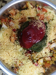 ઓઇલ ફ્રી બાફેલા મગ ની ચાટ (Oil Free Bafela Moong Chaat Recipe In Gujarati) રેસીપી મુખ્ય ફોટો