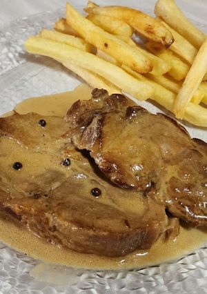 Una foto de 🍺Solomillo de cerdo a la crema de cerveza negra 🍻