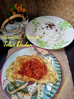 Foto resep Sambal Penyet Telur Dadar