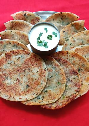 A picture of Sago Flour Paratha.