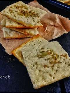 A picture of Light Vegan Crackers (Crunchy).