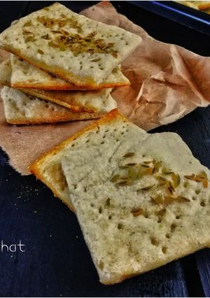 A picture of Light Vegan Crackers (Crunchy).