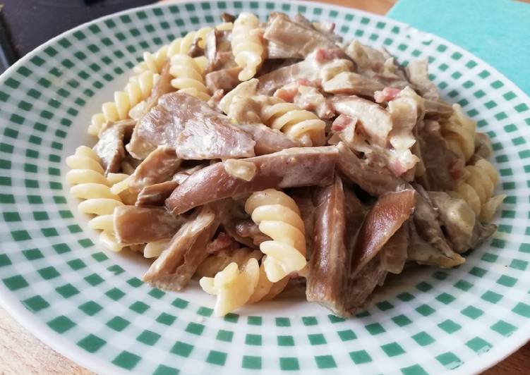 Setas con pasta y jam贸n al Curry馃崉
