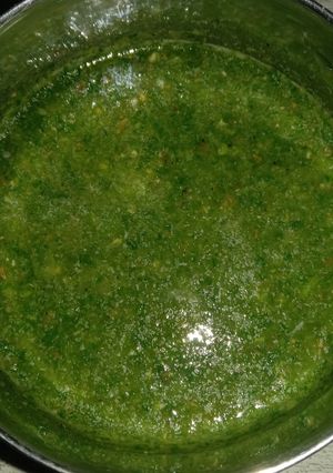 A picture of Green Chutney.