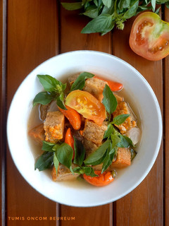 Foto resep Tumis Oncom Beureum Bogor