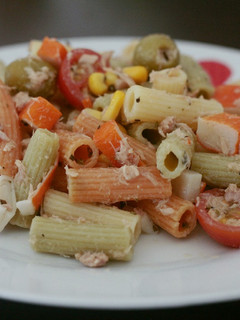 Una foto de Ensalada fresca de pasta de verduras (perfecta para tupper!)