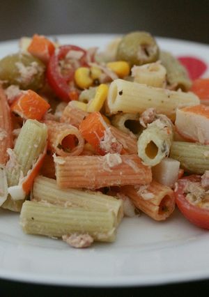 Foto principal de Ensalada fresca de pasta de verduras (perfecta para tupper!)