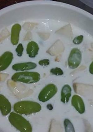 A picture of Cream fruit salad.