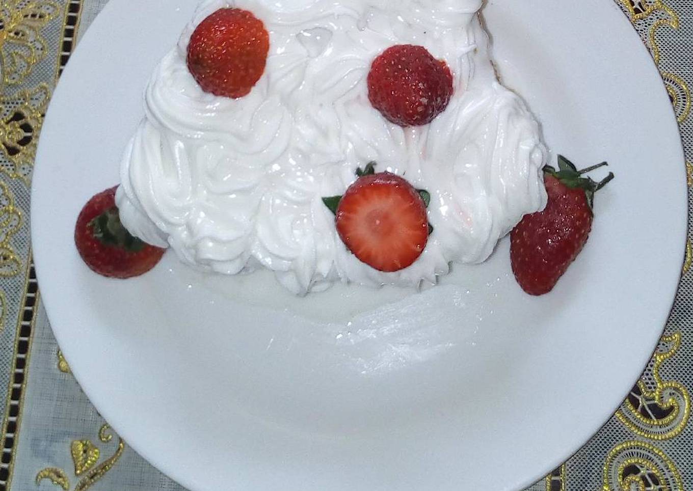 Fruit cake with royal icing