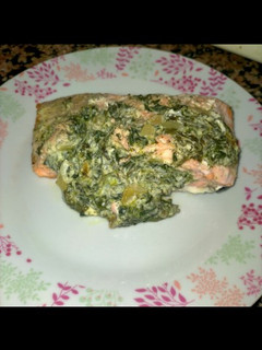Una foto de Salmón relleno al horno