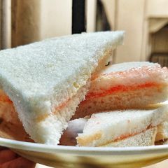 A picture of Butter Jam sandwich.