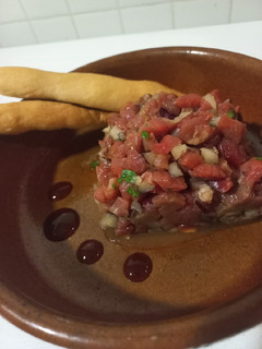 Una foto de Steak tartar de ternera 🇨🇵
