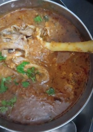 A picture of Special chicken curry Chicken.