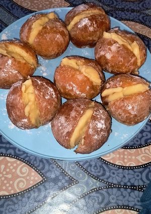 Una foto de Pancitos de leche con masa de berlinesas 👌🏻😊