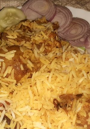 চিকেন বিরিয়ানি(Chicken Biriyani recipe in Bengali) রেসিপির প্রধান ছবি